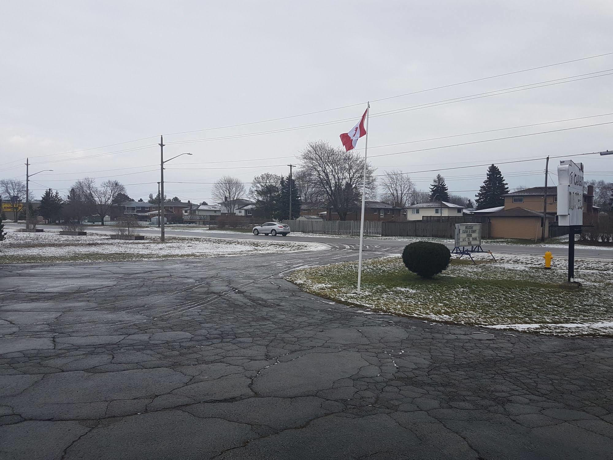 Capri Motel Port Colborne Exterior photo